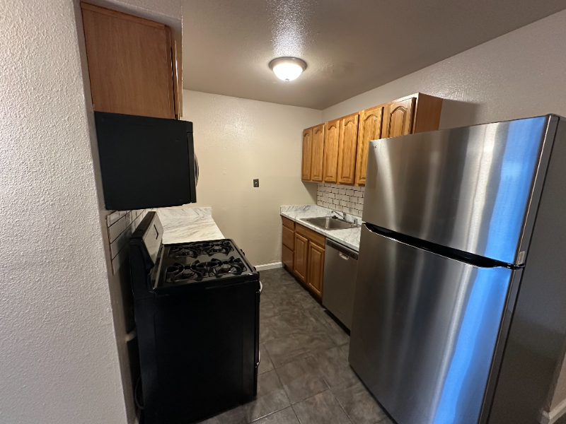 10275 Mills Station Rd #20 - Photo 5 of 20