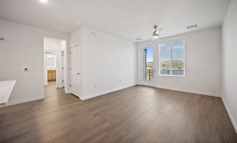 2232 Arikaree Hts #304 - Photo 4 of 20