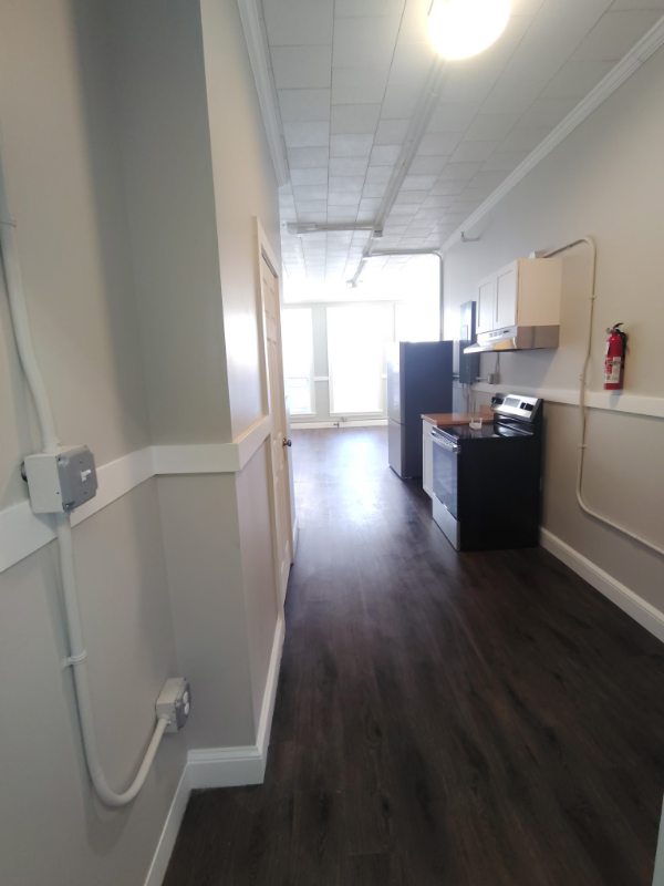 378 Railroad St #1 - Photo 3 of 4