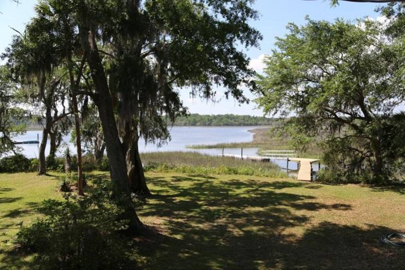 1490 Creekwood Rd #1 - Photo 6 of 11