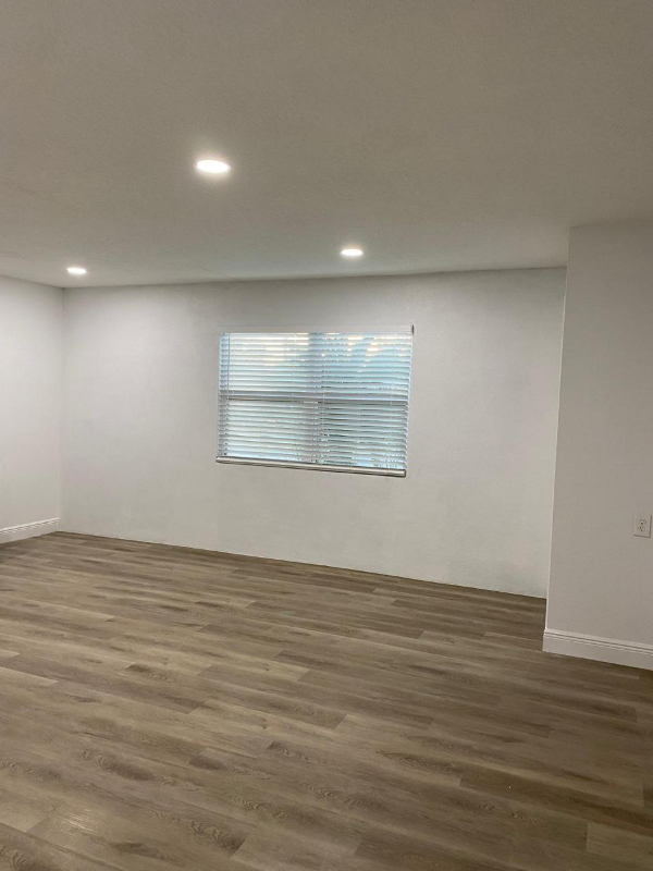 571 Lynchfield Ave - Photo 7 of 9