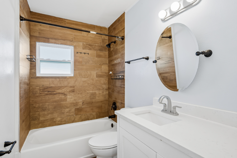 917 56th Ave N - Photo 5 of 20