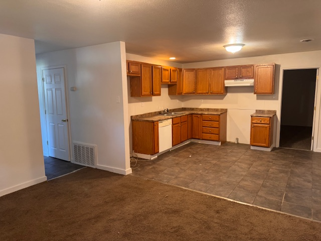 30 Saint Gregory Dr - Photo 2 of 20