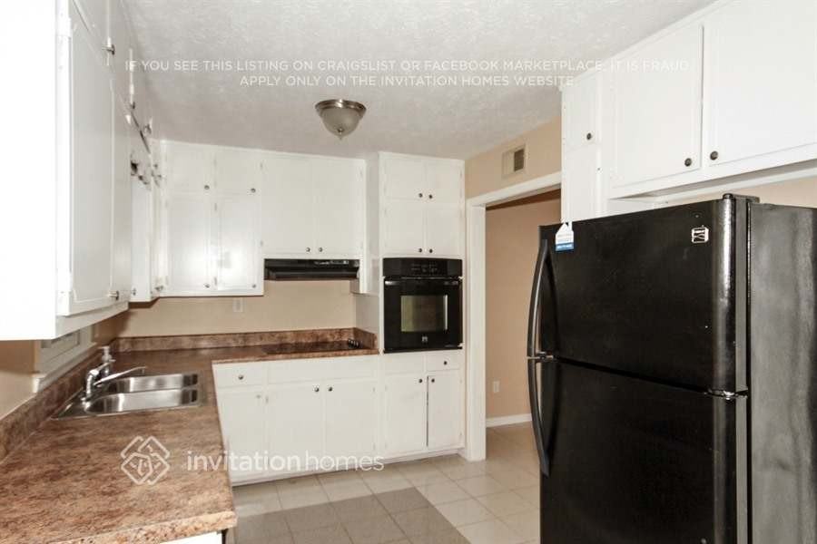 1165 Golden Cir Sw - Photo 7 of 20