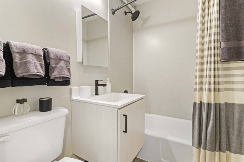 1954 W Ogden Ave - Photo 7 of 12