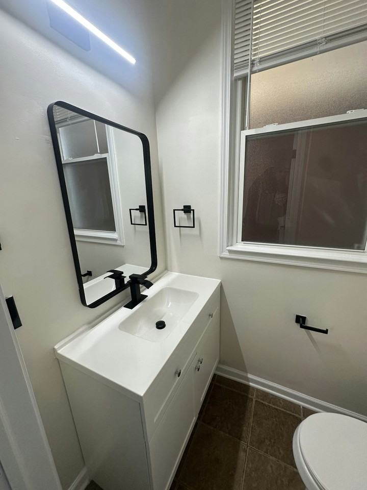 1753 Courtland Avenue - Photo 7 of 20