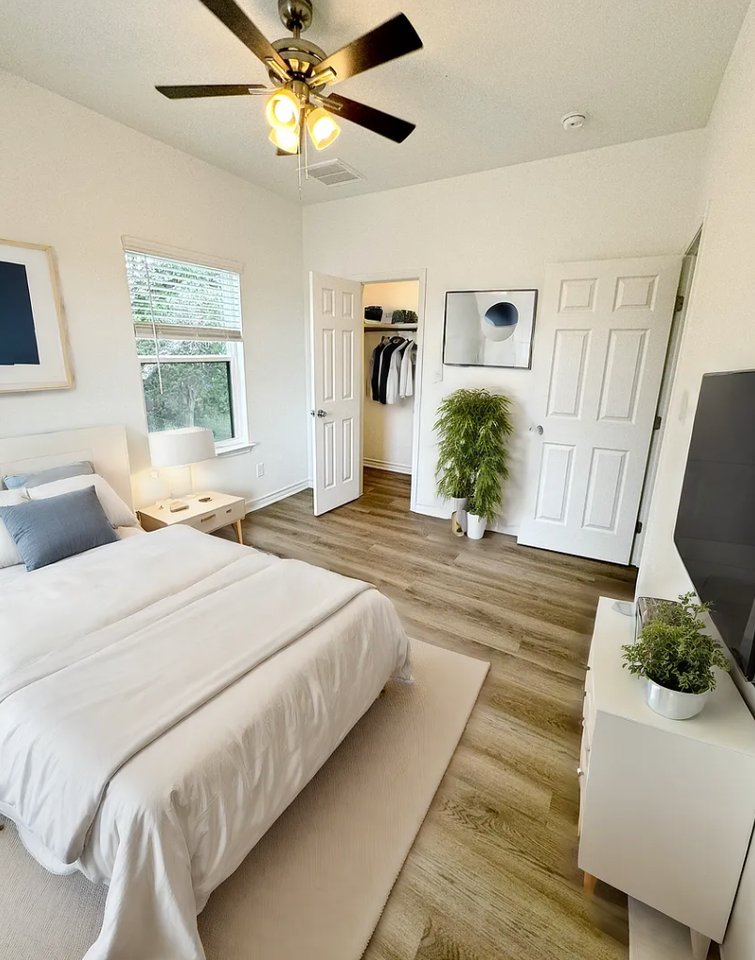 707 Runnels Avenue, Unit 102 - Photo 5 of 11