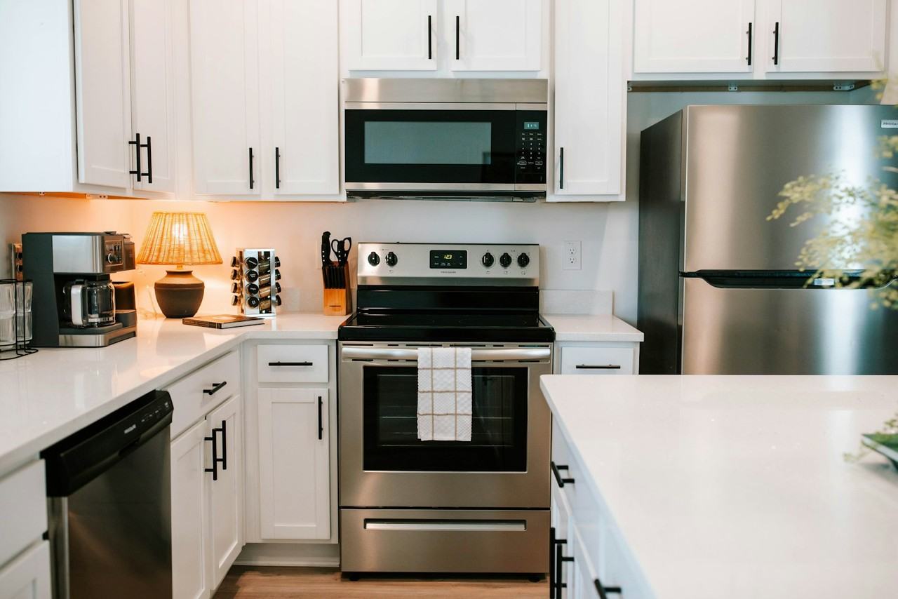 284 Bailey St, Unit 420 - Photo 3 of 33