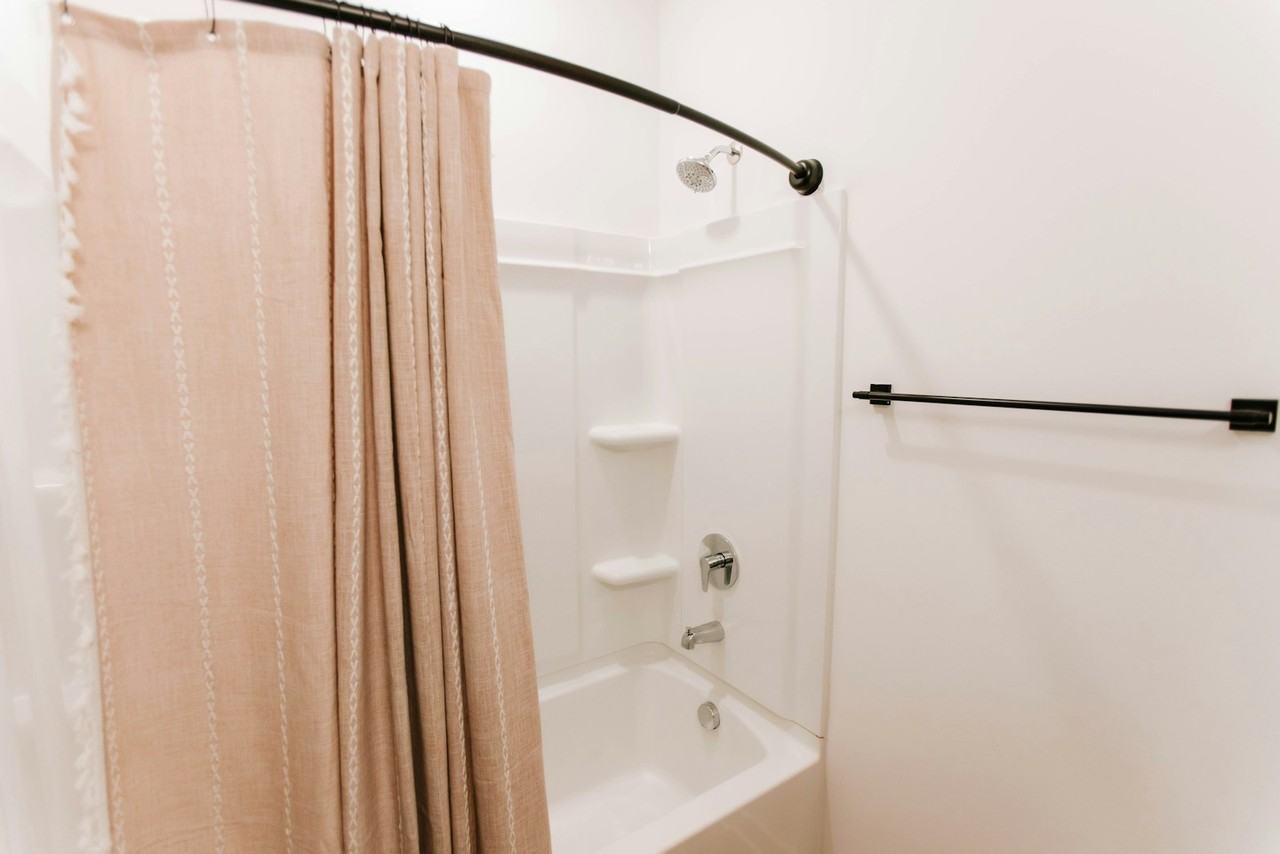 284 Bailey St, Unit 420 - Photo 4 of 33