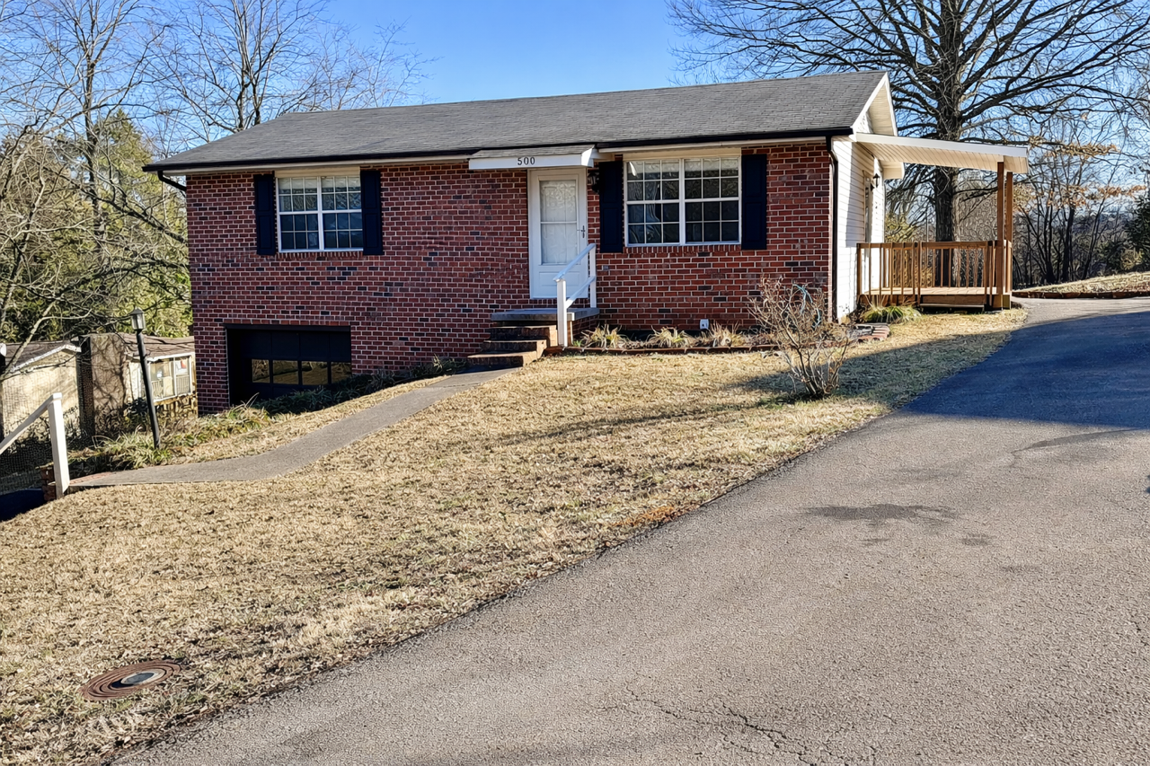 500 Wesley Road - Photo 3 of 29