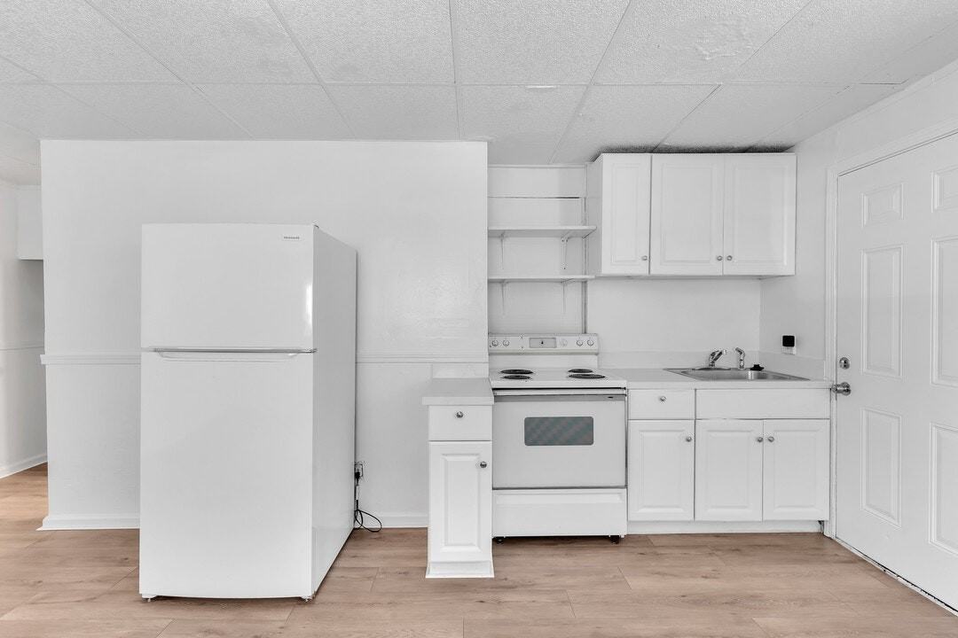 7901 Hillside Drive, Unit A - Photo 3 of 8