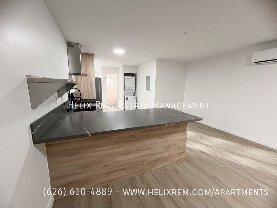 1577 N Fair Oaks - Photo 2 of 24