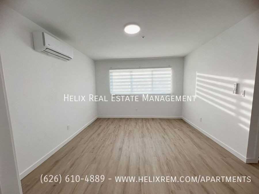 1577 N Fair Oaks - Photo 5 of 24