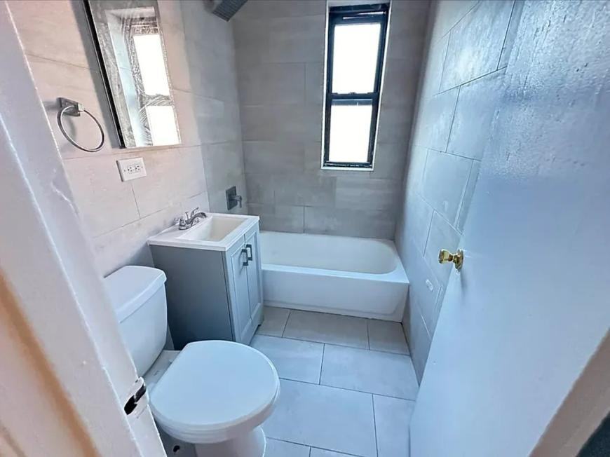 215 E 201st St - Photo 4 of 4