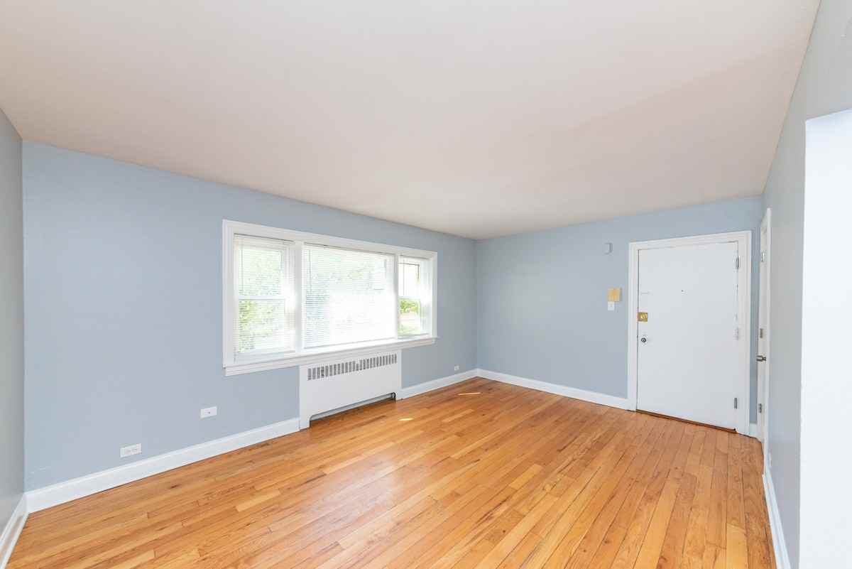 227 Custer Ave #2 - Photo 3 of 12