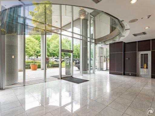 555 Jervis St - Photo 2 of 13