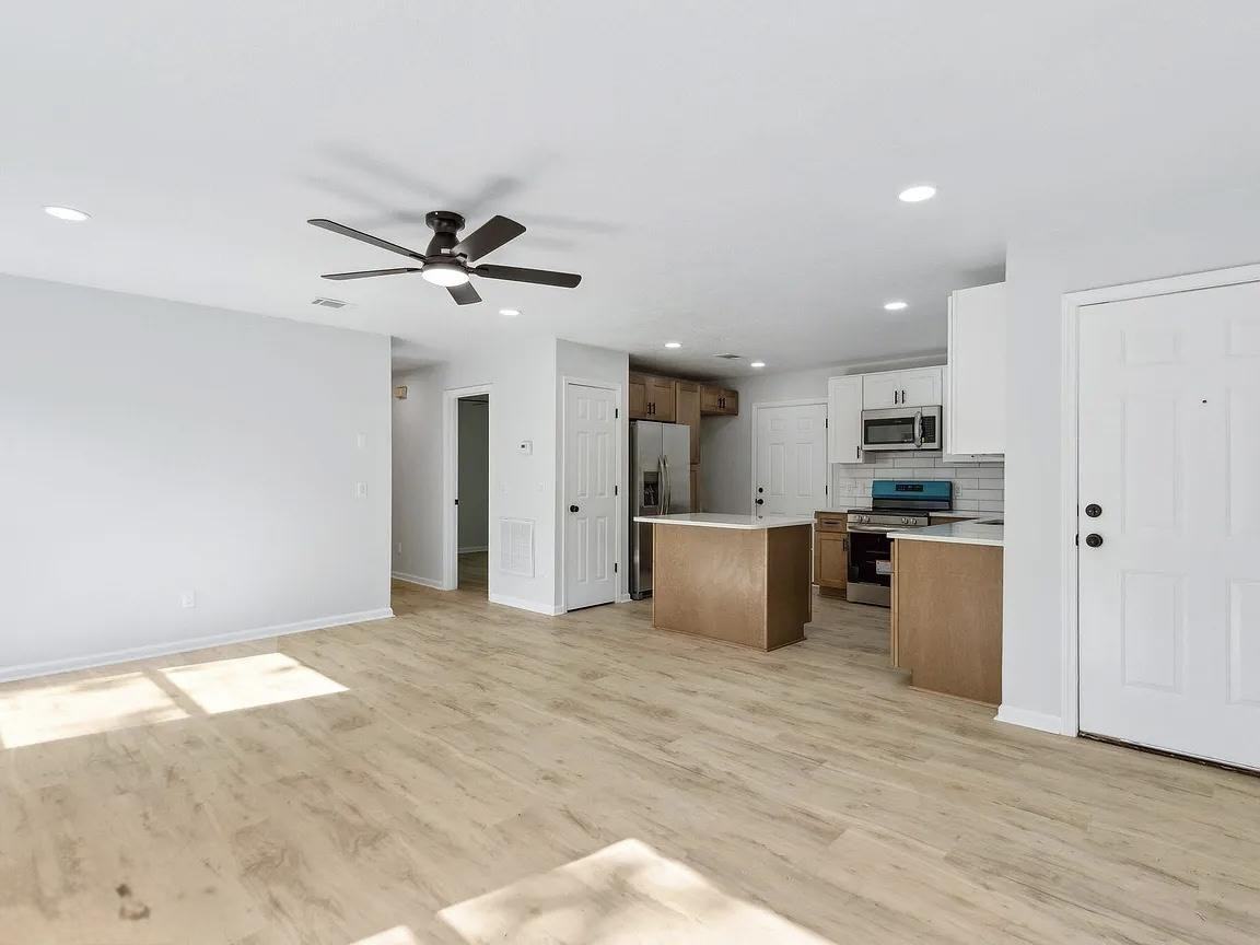 Dignan St - Photo 4 of 9