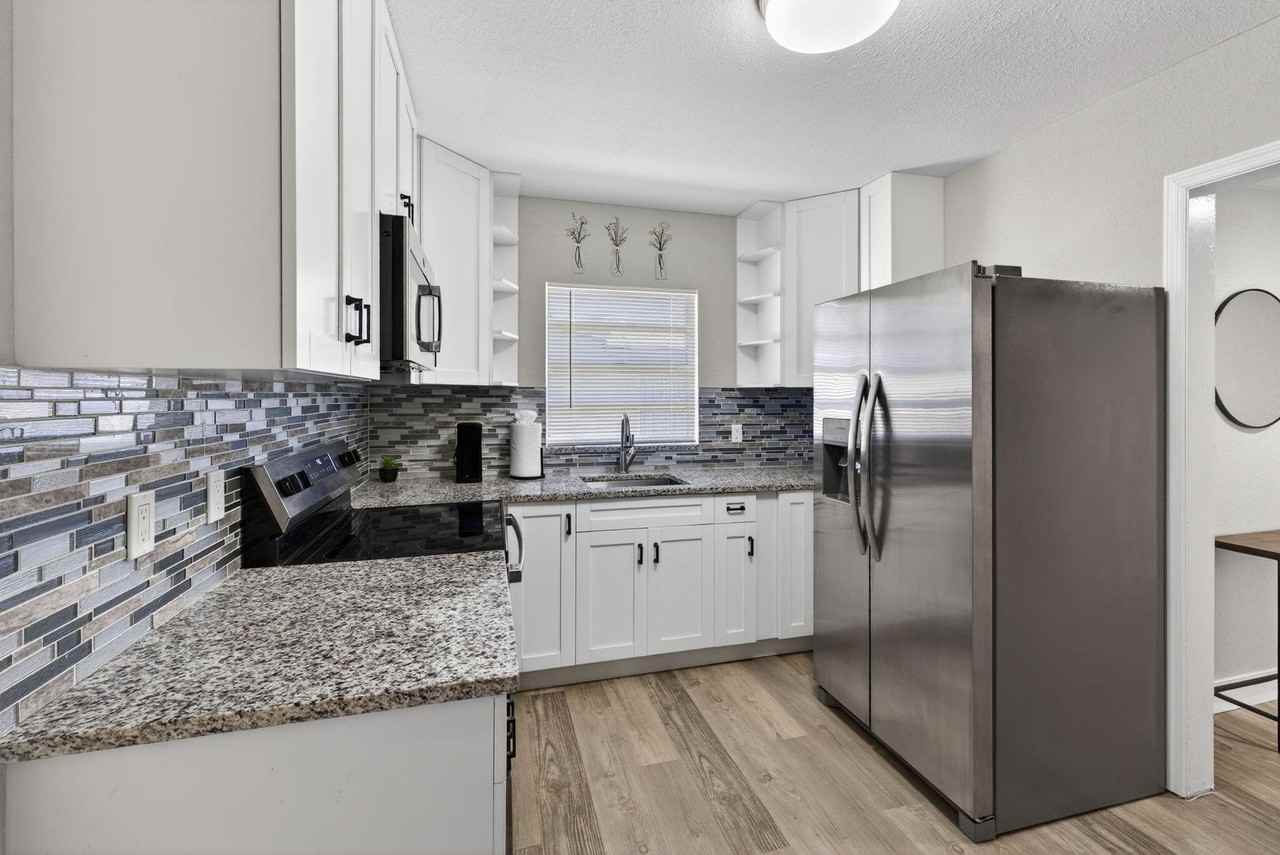 37th St S - Photo 3 of 24