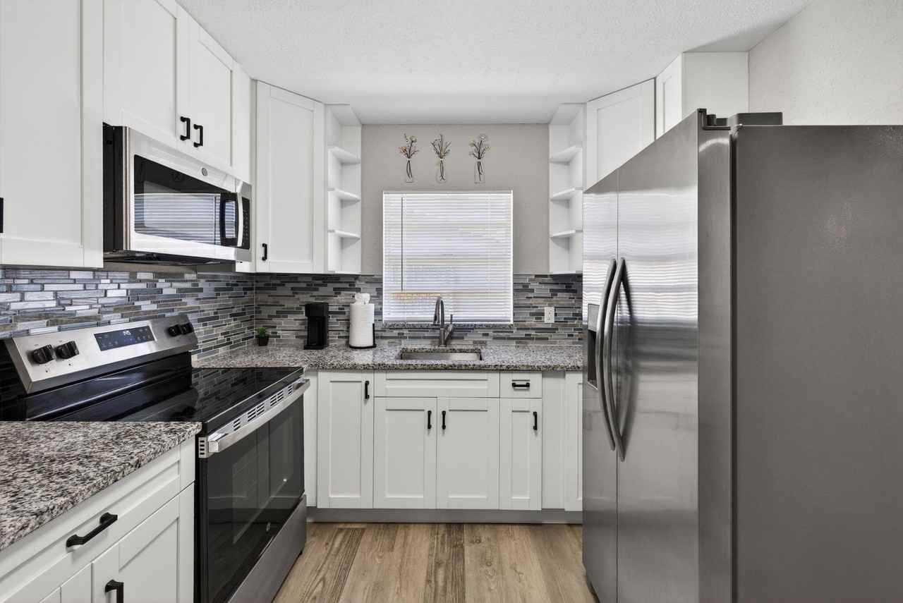 37th St S - Photo 4 of 24