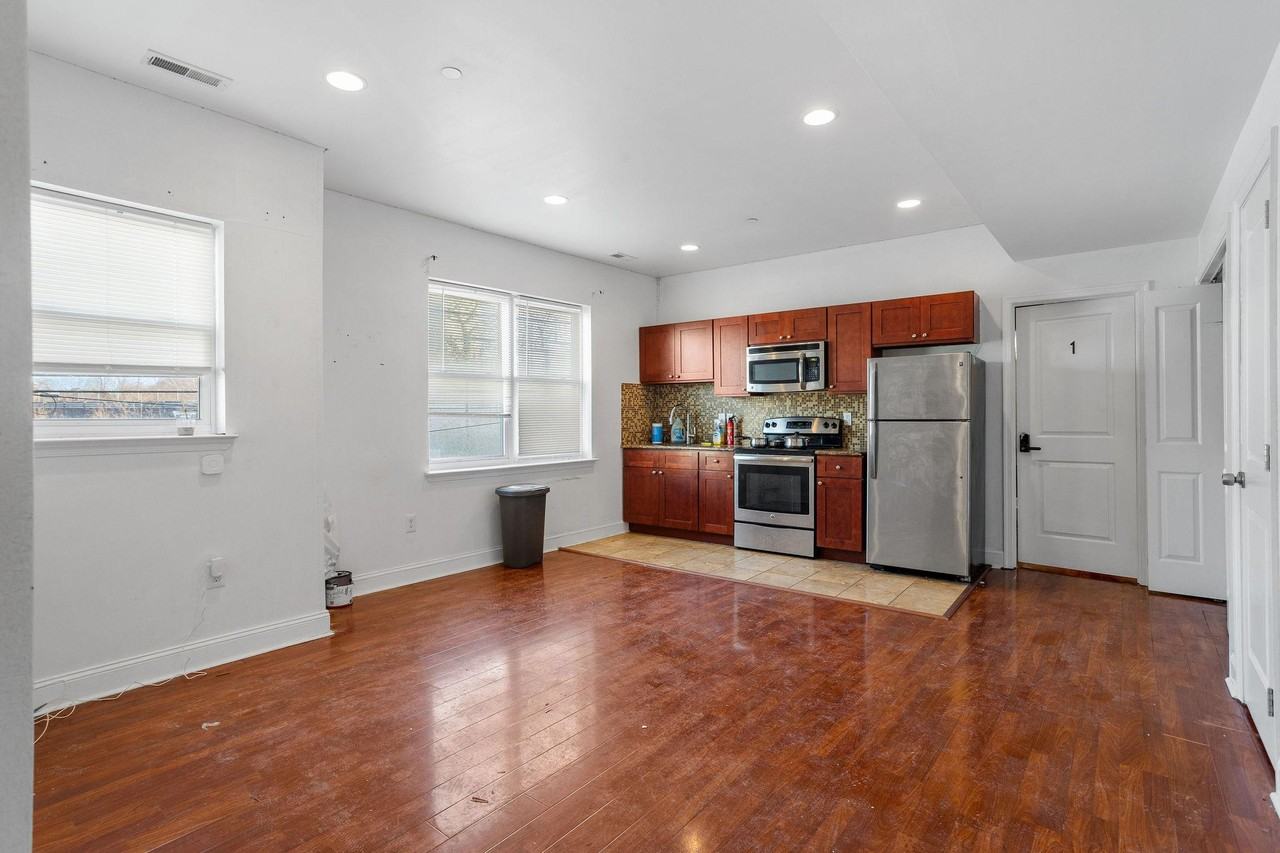 N 12th St - Photo 7 of 20