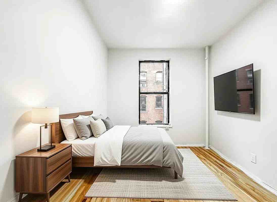 209 W 108th St #16 - Photo 2 of 8