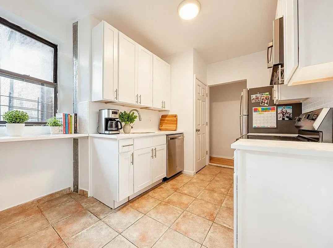 209 W 108th St #16 - Photo 3 of 8