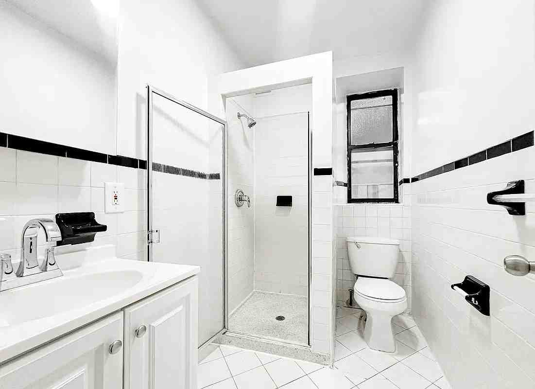 209 W 108th St #16 - Photo 6 of 8