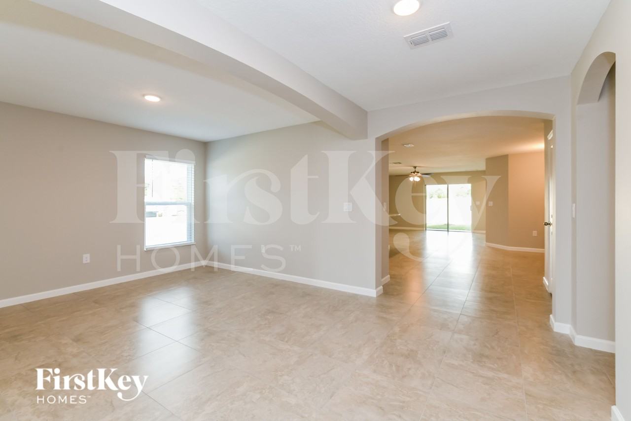 405 Earheart Dr - Photo 6 of 15