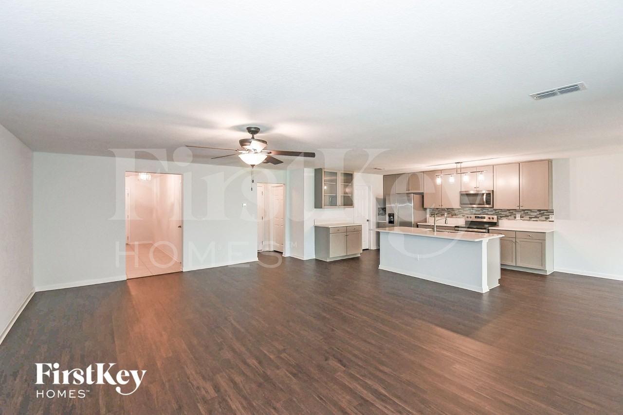 2016 Edmund Randolph Ct - Photo 4 of 15