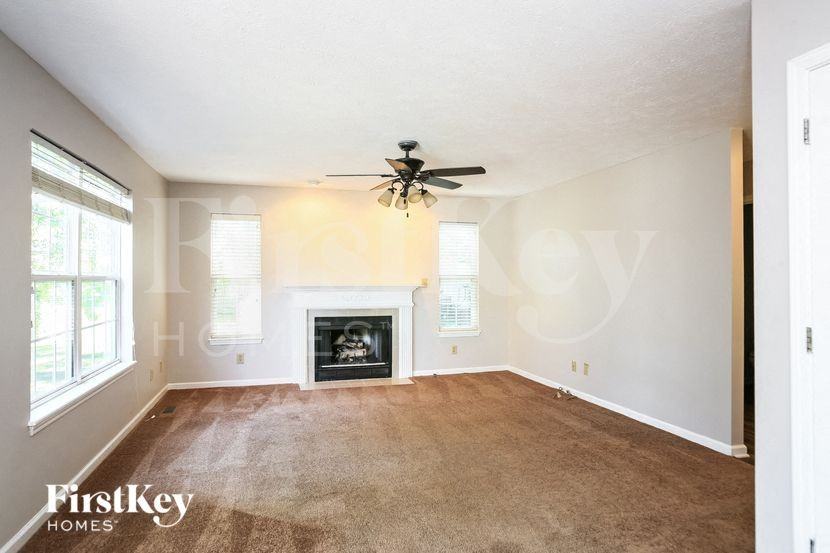 740 Speedway Woods Dr - Photo 4 of 15