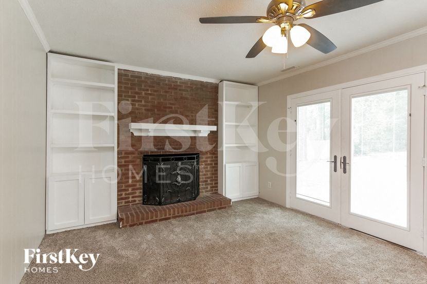 6814 Elm Forest Dr - Photo 4 of 15