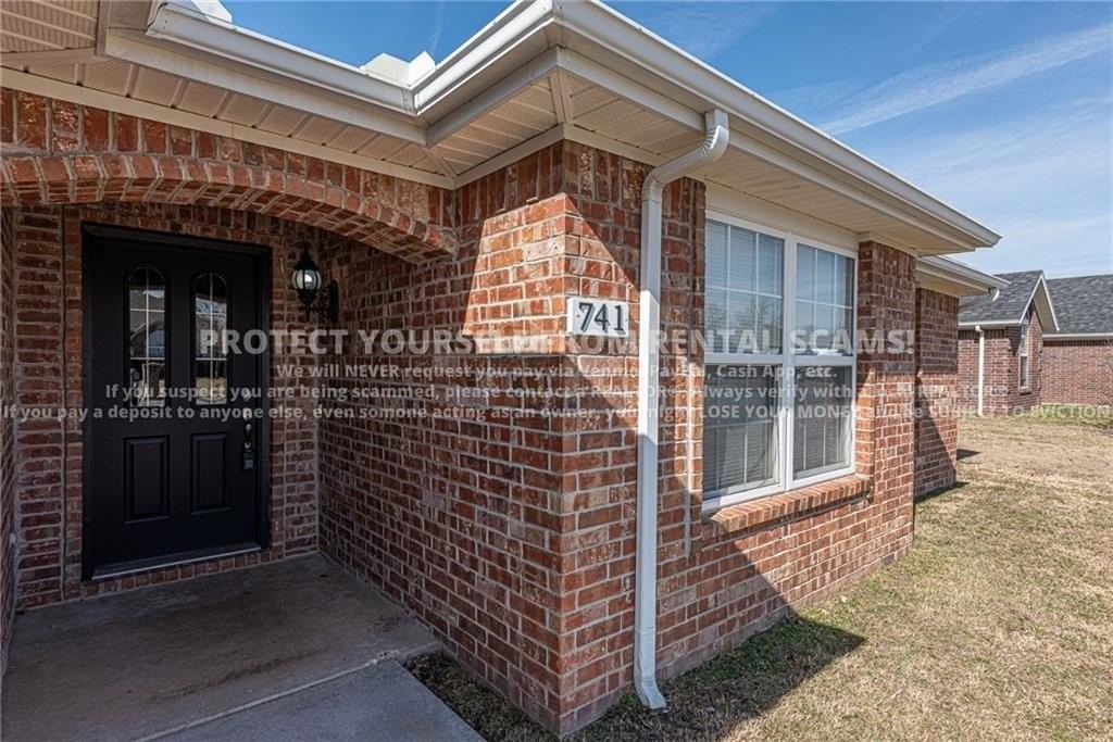 741 Harvest St - Photo 3 of 16