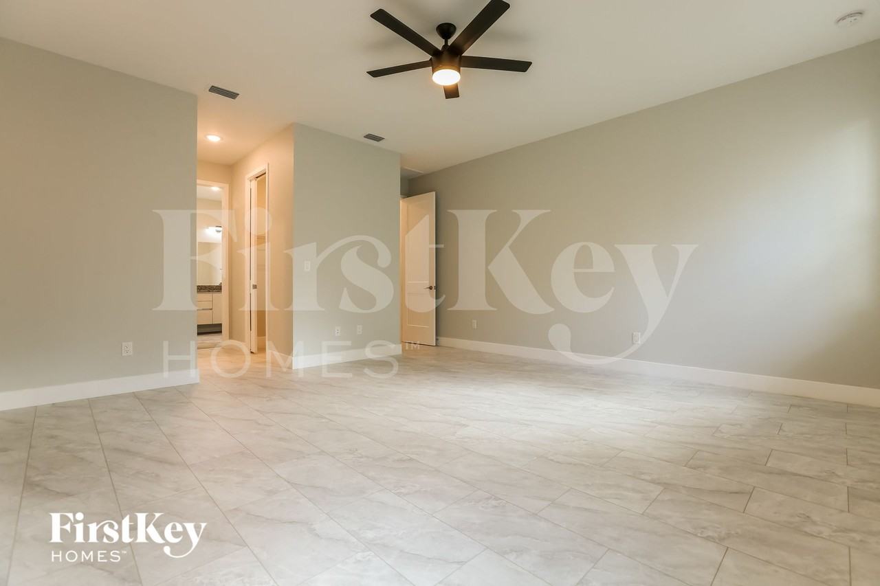 4391 Cuthbert Ave - Photo 6 of 15