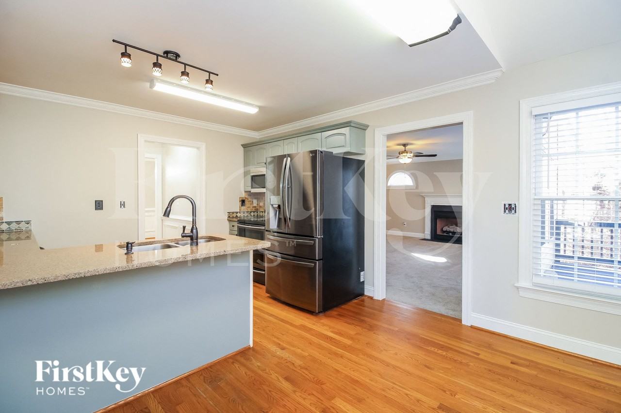 909 Woodview Ridge Trl - Photo 5 of 15