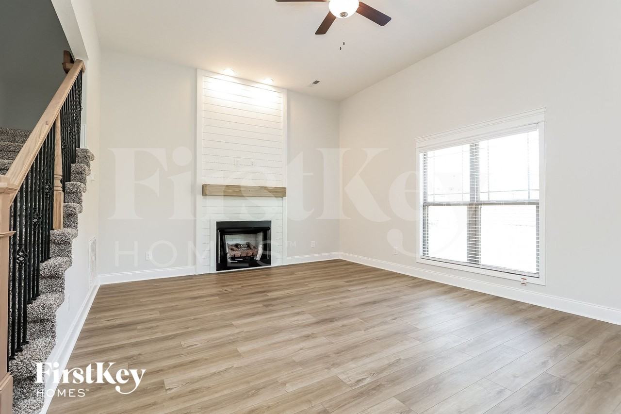 766 Buffalo Ford Dr - Photo 3 of 15