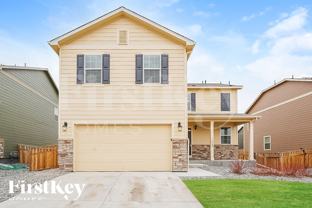 1069 Cable St - Photo 1 of 1