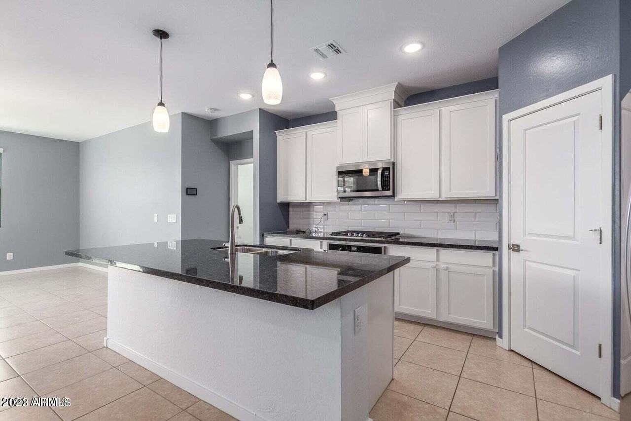 4071 E Giara St - Photo 2 of 21