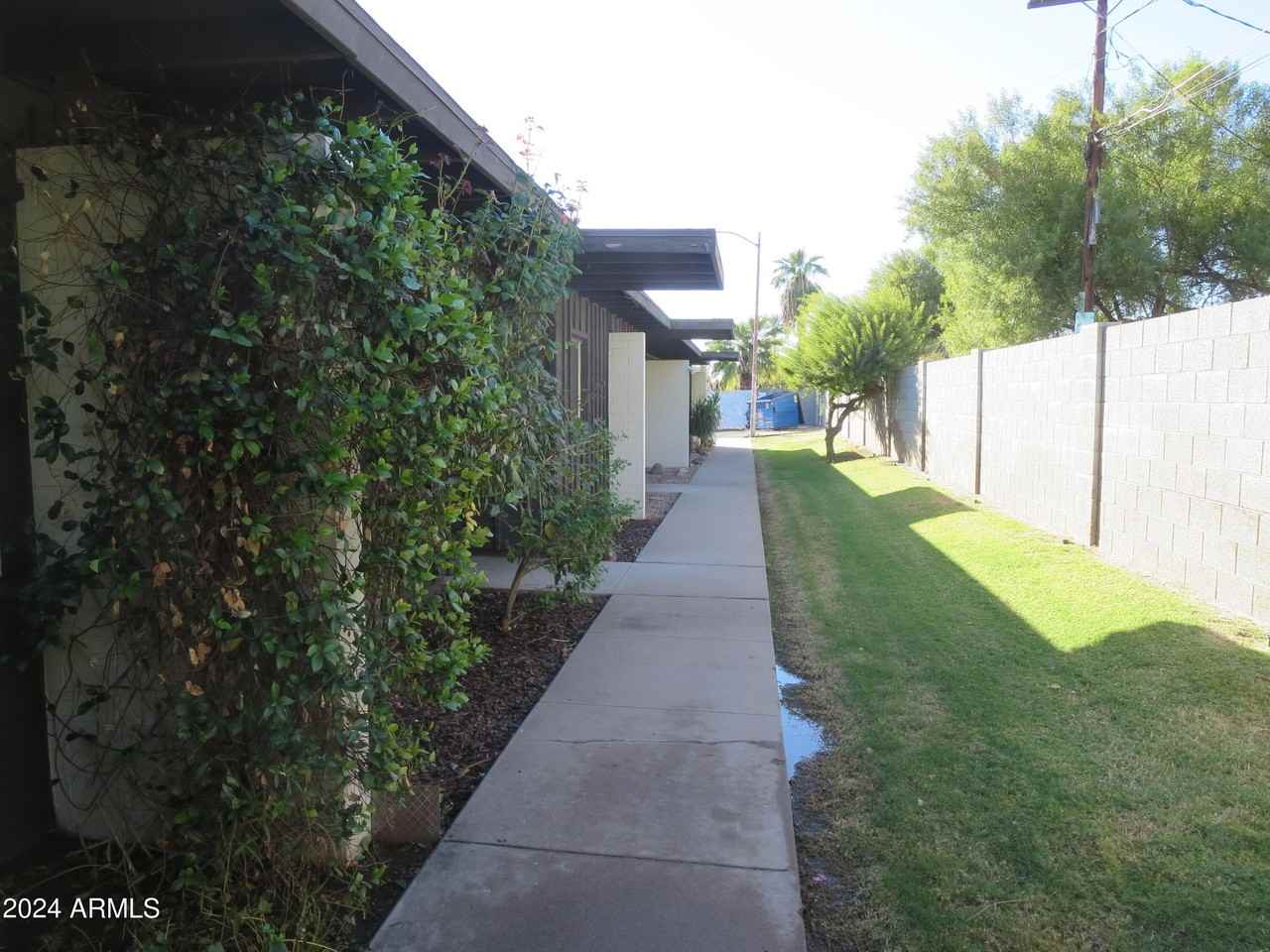 1450 E Bethany Home Rd Apt 34 #34 - Photo 2 of 15