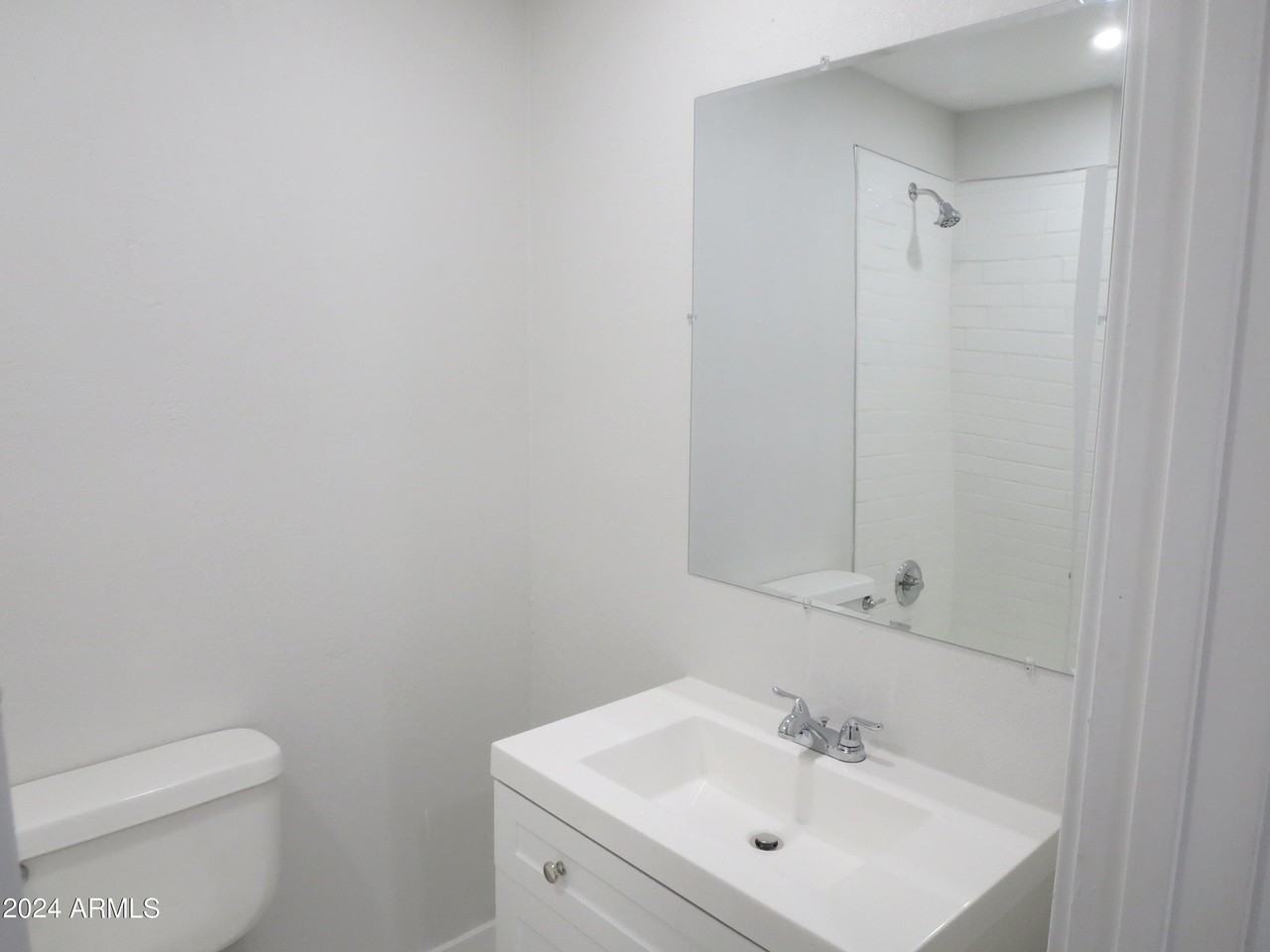 1450 E Bethany Home Rd Apt 34 #34 - Photo 6 of 15