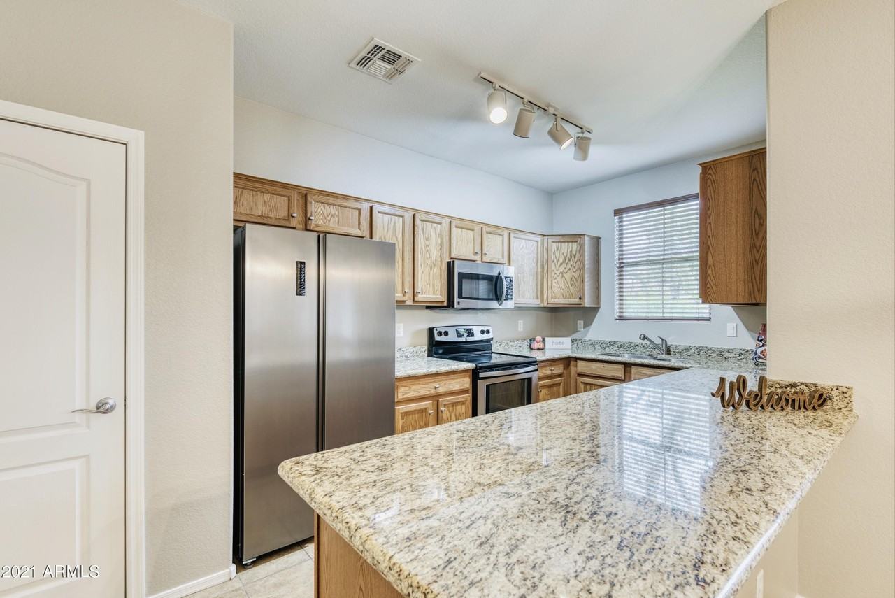 4378 E Rosemonte Dr - Photo 3 of 19