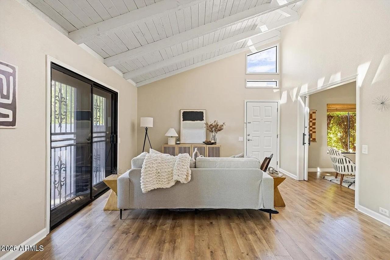 4313 N 28th St - Photo 4 of 15