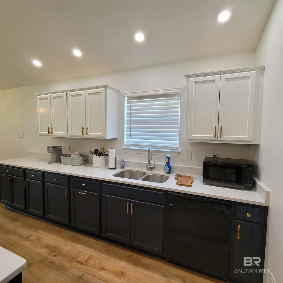 4219 Coyote Ln - Photo 3 of 20