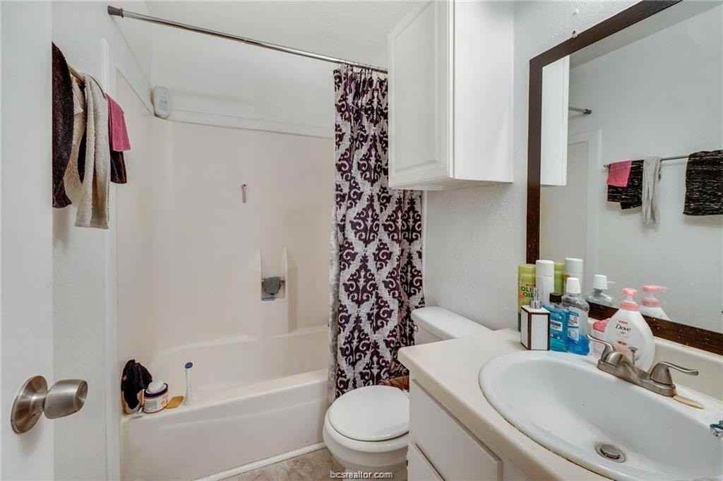 1526 Pine Ridge Dr #D - Photo 7 of 10