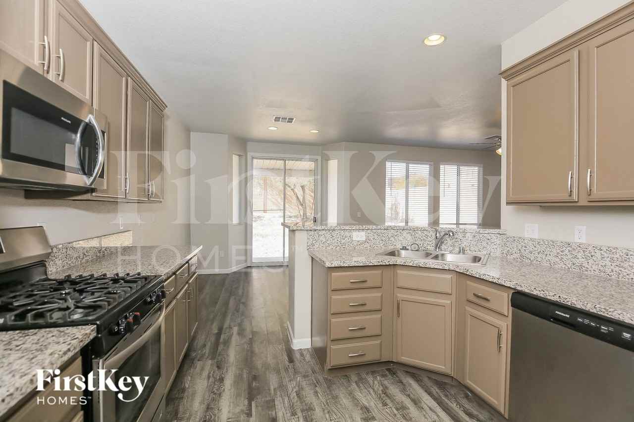 8125 Starling View Ct - Photo 6 of 15