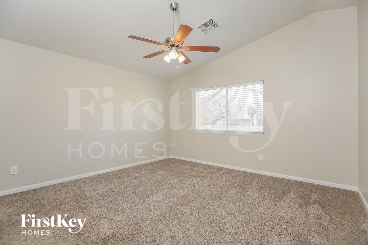 8125 Starling View Ct - Photo 7 of 15