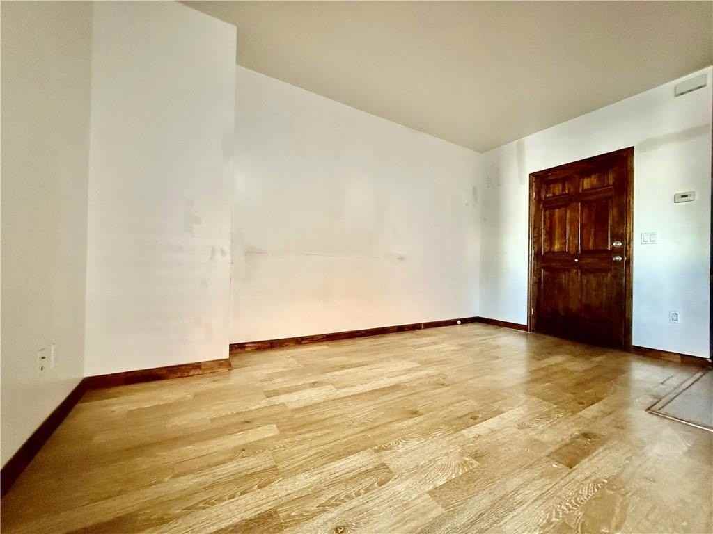 1715 W 13th St #2R - Photo 4 of 7