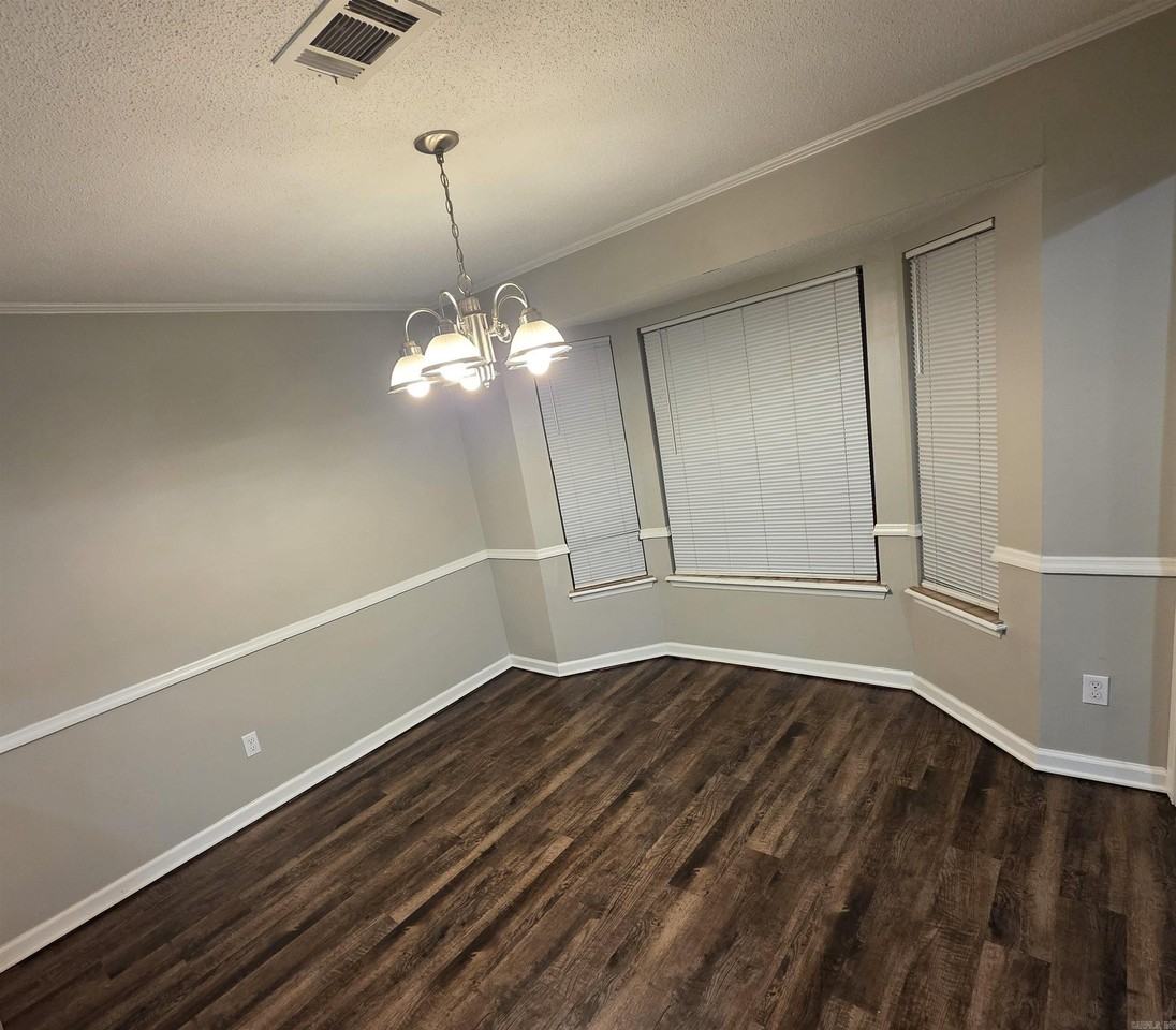 204 Otter Pl - Photo 5 of 23