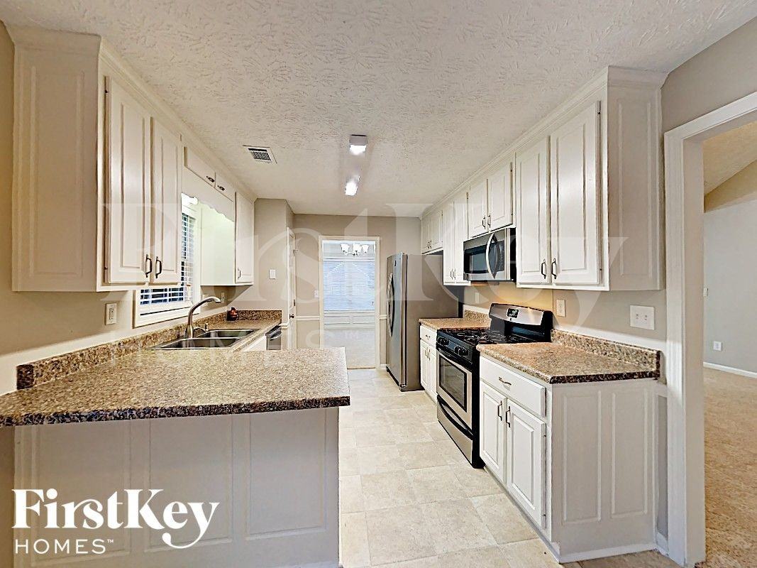 35 Pebble Brooke Pass - Photo 4 of 17