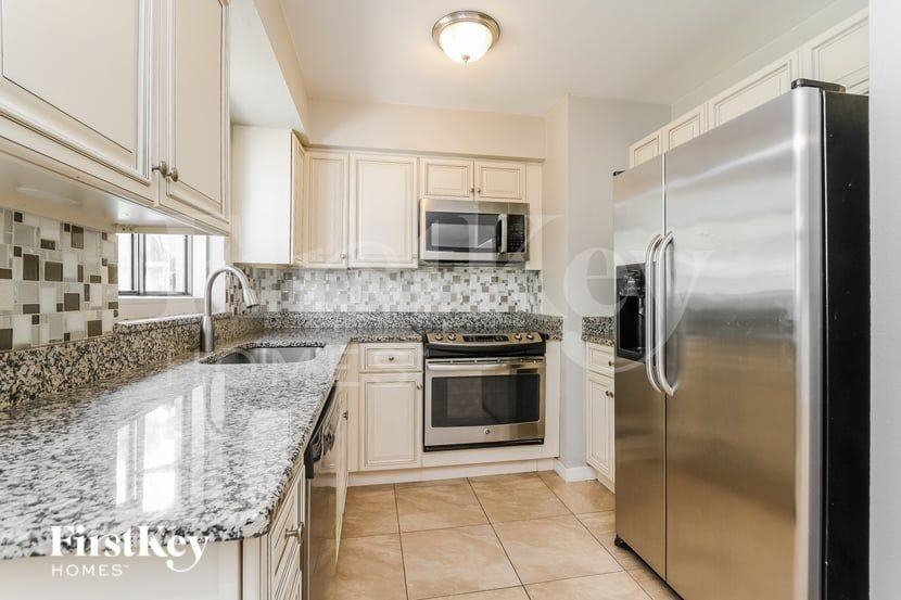 3006 Bart St - Photo 7 of 17