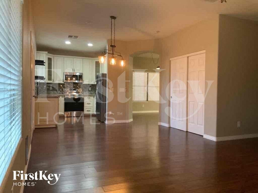 17424 N 19th Ter - Photo 7 of 25